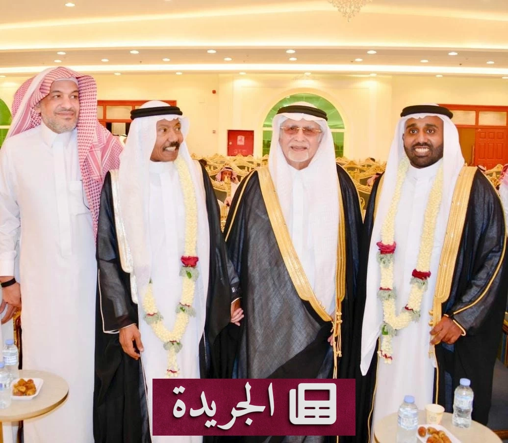 صورة لحفل زفاف نجل الكاتب عبده خال على ابنة سعود الخميسي في جدة