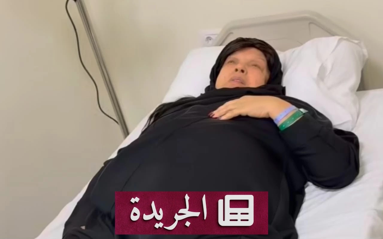 ابنة فيفي عبده تعلن عن حالة والدتها الصحية بعد إصابتها بكسر في القدم