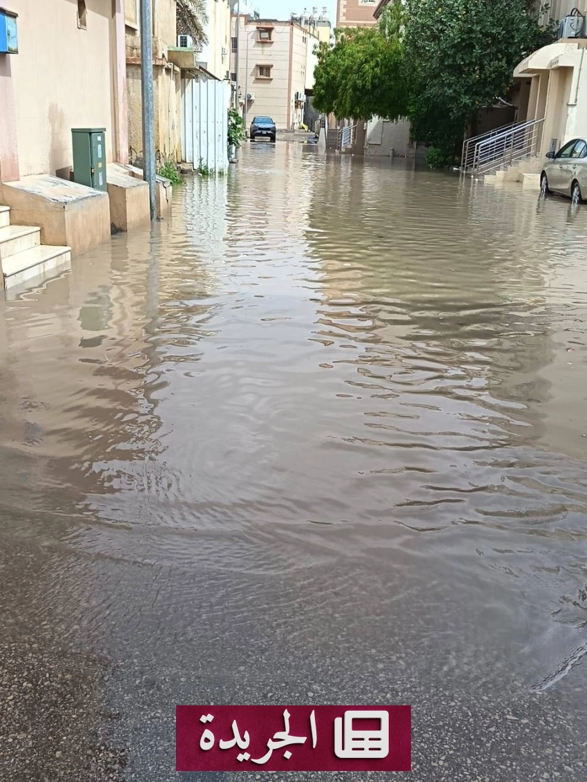 أمطار غزيرة تضرب محافظة الأحساء وتثير قلق المواطنين - أخبار أونلاين