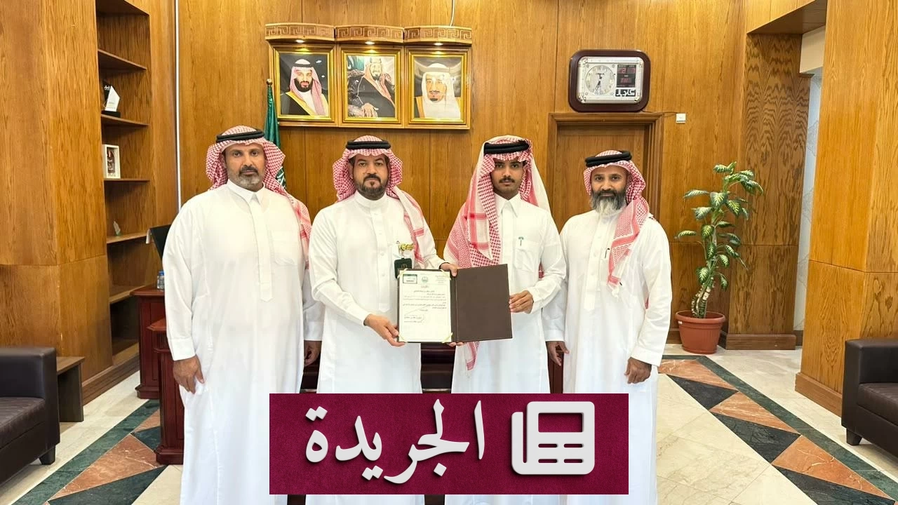 أمير عسير يكرم بطل الفروسية سلطان الشهراني - آخر الأخبار - الجريدة