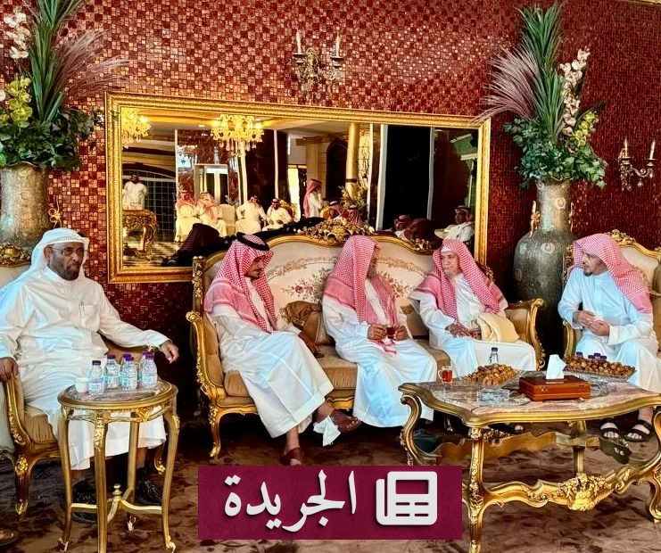 أسرة المصلح تستقبل المعزين في وفاة والد الداعية خالد
