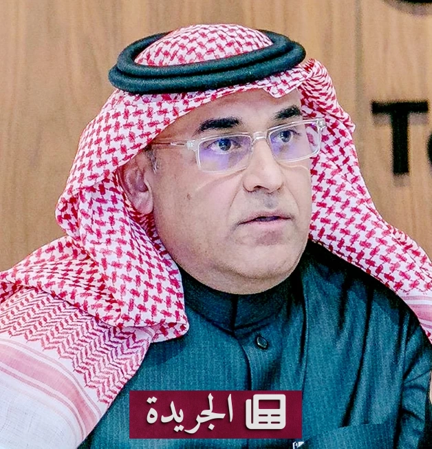 فراشة الحب تزين كتف الاغتراب قصيدة جديدة للشاعر علي الحازمي - آخر الأخبار - الجريدة