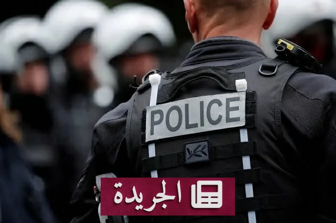 فرنسا تعثر على 58 مهاجراً داخل شاحنة مهجورة بباريس - أخبار أونلاين