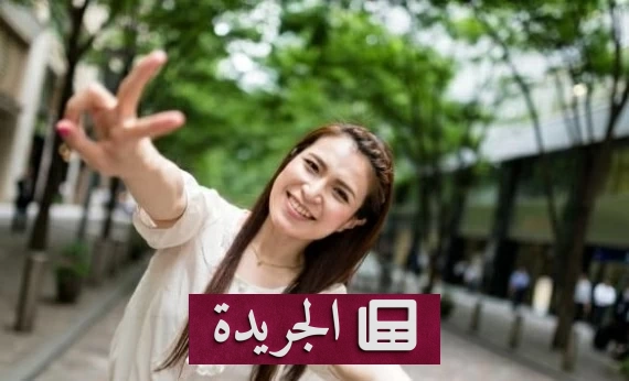 خطر خفي وراء إشارة النصر في الصور قد يهدد أموالك - أخبار أونلاين