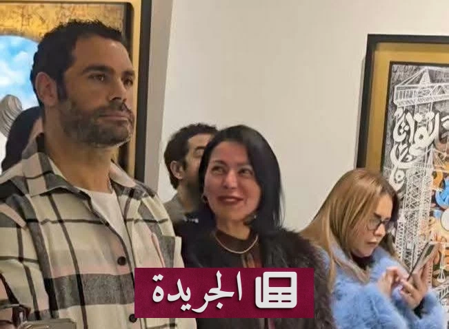 لقاء الخميسي تهدد باتخاذ إجراءات قانونية ضد المسيئين لها وزوجها - أخبار أونلاين