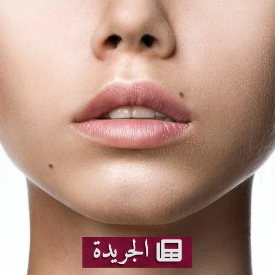لماذا تختار النساء حبة الخال كتفصيل جمالي دائم