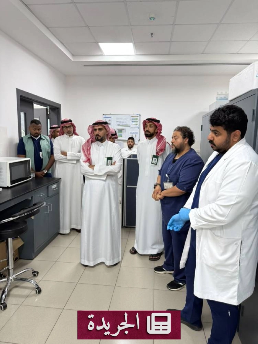 مدير عام البيئة بمكة يتفقد مختبر سلامة الأسماك بجدة - آخر الأخبار - الجريدة