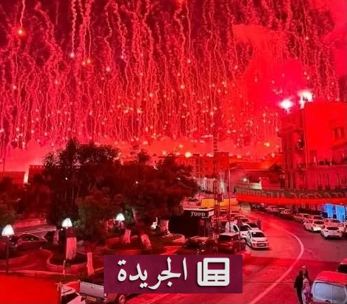 مولودية الجزائر تحتفل بلقبها العاشر في الدوري بسماء حمراء مضيئة - أخبار أونلاين