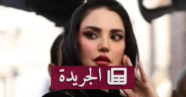 **ميادة تحدد معايير الجمال: كيف تحول الروج البرجندي إلى إطلالة درامية؟**