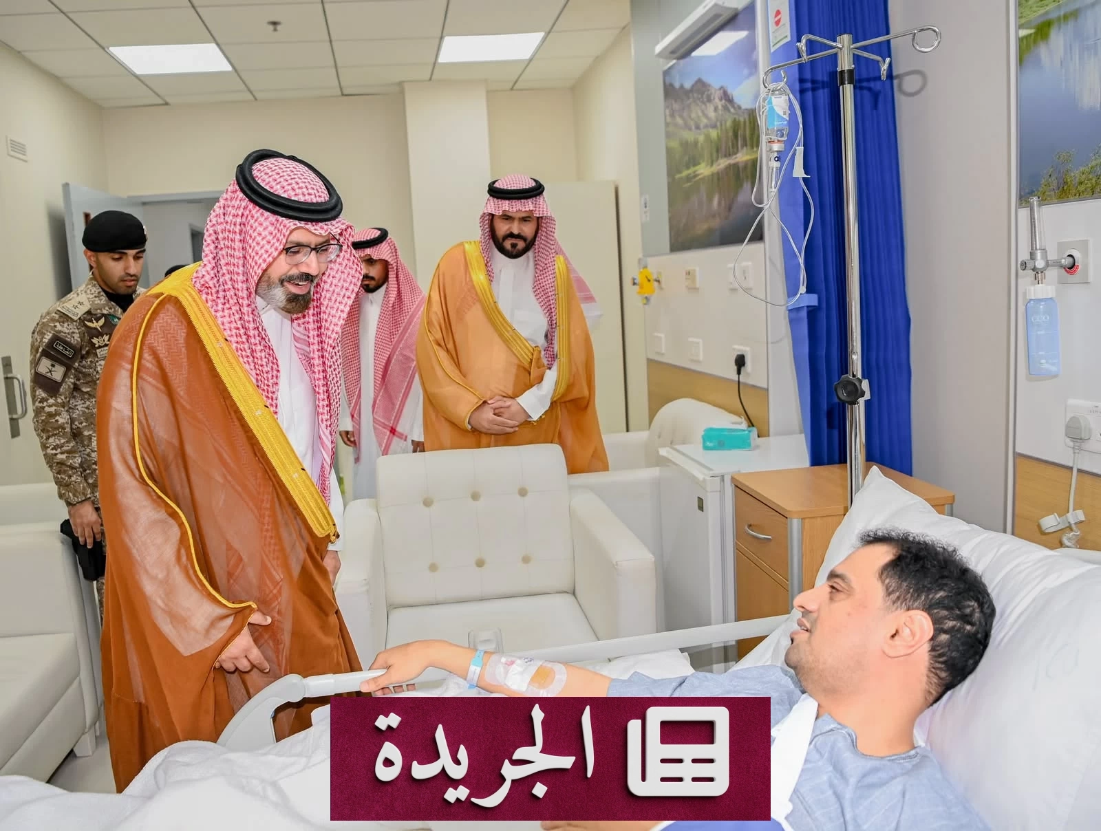 نائب أمير جازان يزور مدير فرع المجاهدين للاطمئنان على صحته - آخر الأخبار - الجريدة