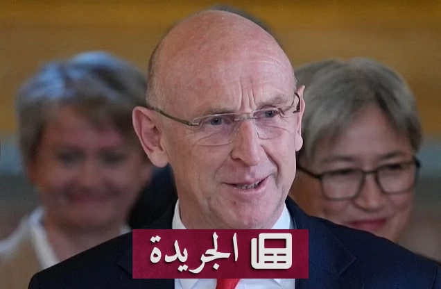 وزير الدفاع البريطاني دان جارفيس خلال زيارة لمصنع طائرات مسيّرة، amidst criticism over defense budget and media absence